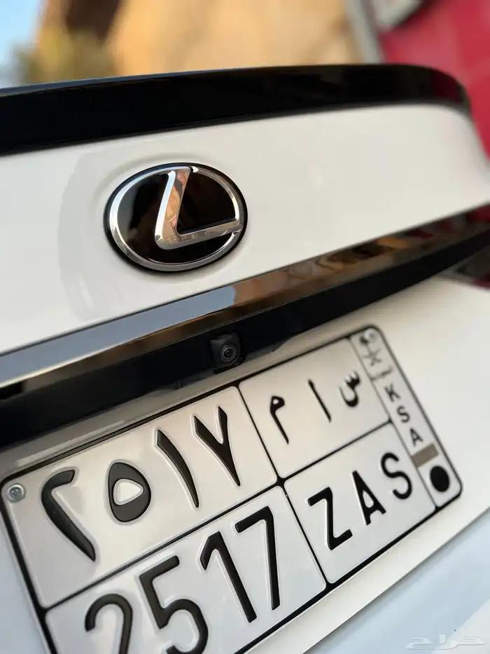 لكزس ES اف سبوارت 2022 16