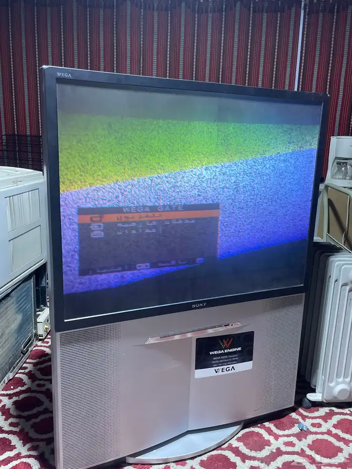 تلفزون قديم نضام بلجقتر 0