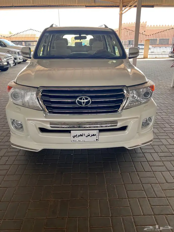 جيب لاندكروزر GXR 2013 2