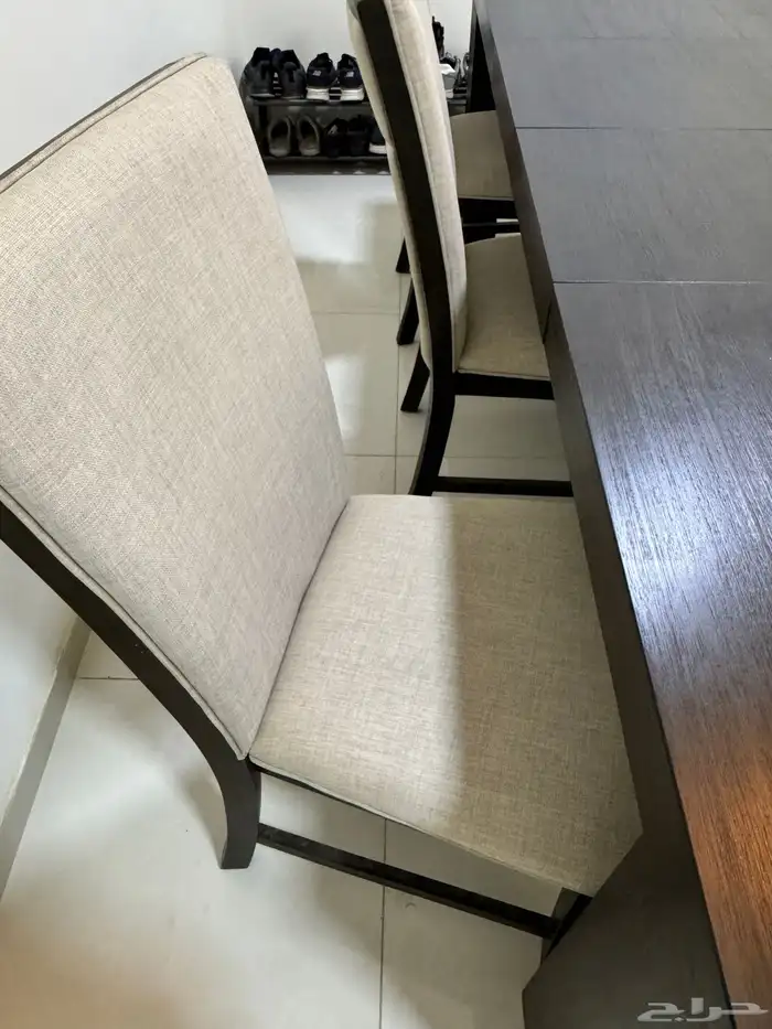 طاولة طعام للبيع 1