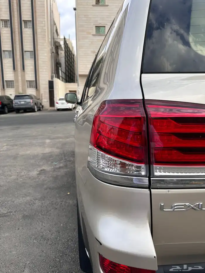 جيب لكزس فل كامل 2012 4