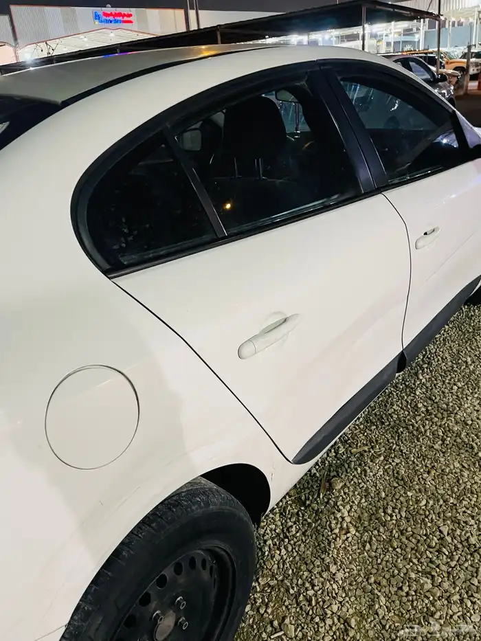 رينو فلونس 2015 0