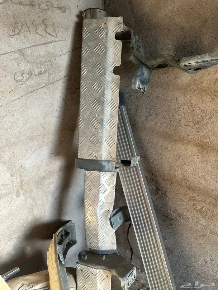 صدام خلفي جيب شاص 2014 0