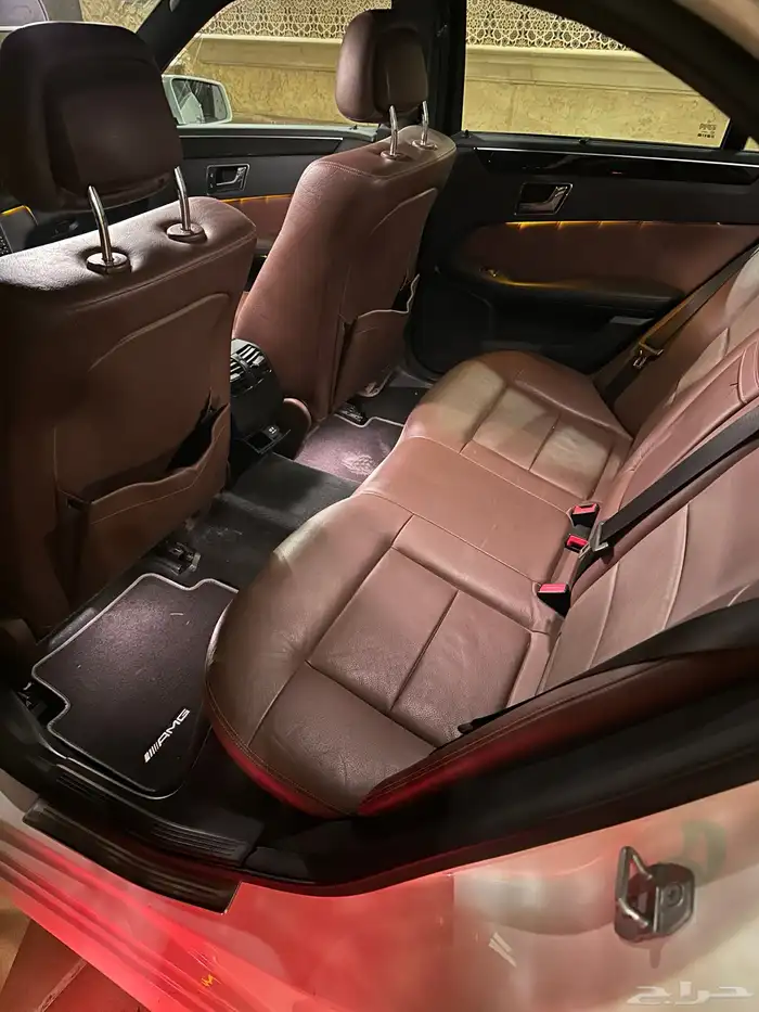 مرسيدس E300 موديل 2011 AMG 4