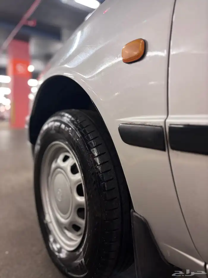 كورولا مخزنه مديل 99ماشية 86 الف 22