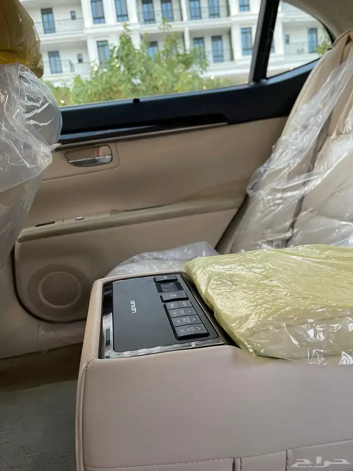 لكزس ES350 بلد ممشى قليل جدا 11