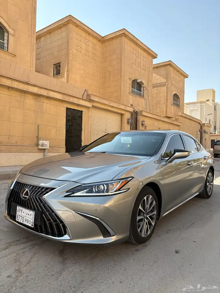 لكزس ES350 5
