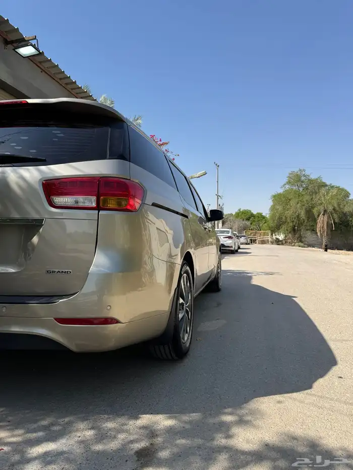 كيا كرنفال 2017 فل كامل 2