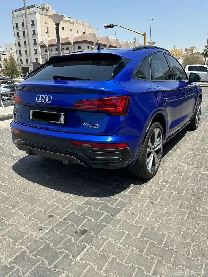 Audi Q5 سبورت باك 2022 5