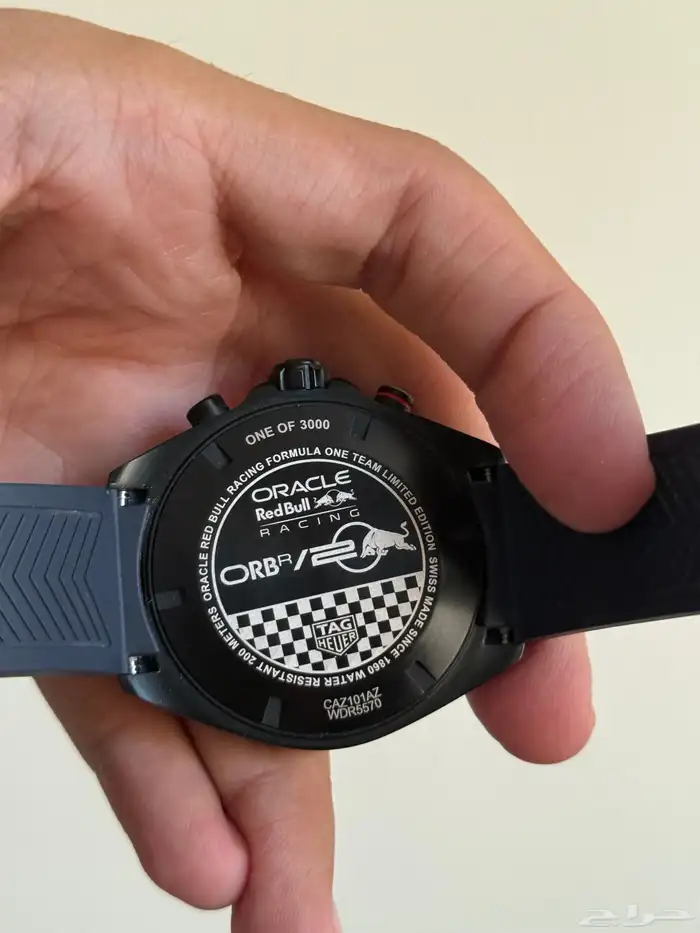 ساعة تاغ هوير اصدار ريد بول اصدار محدود - مستعمله 3