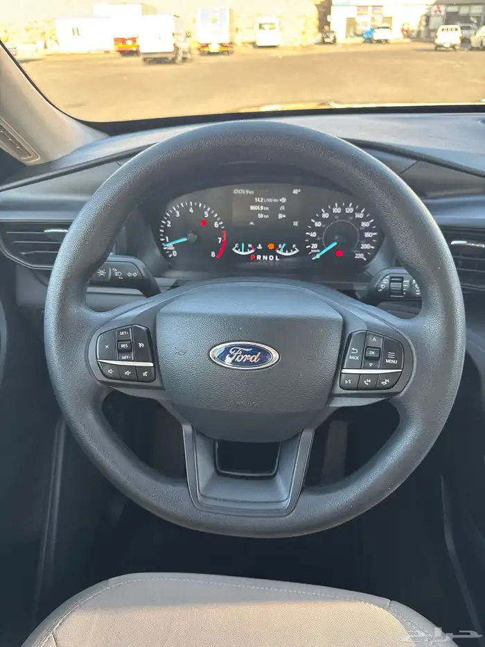 اكسبلورر 2021 نظيف V6 تنفس طبيعي دبل 30