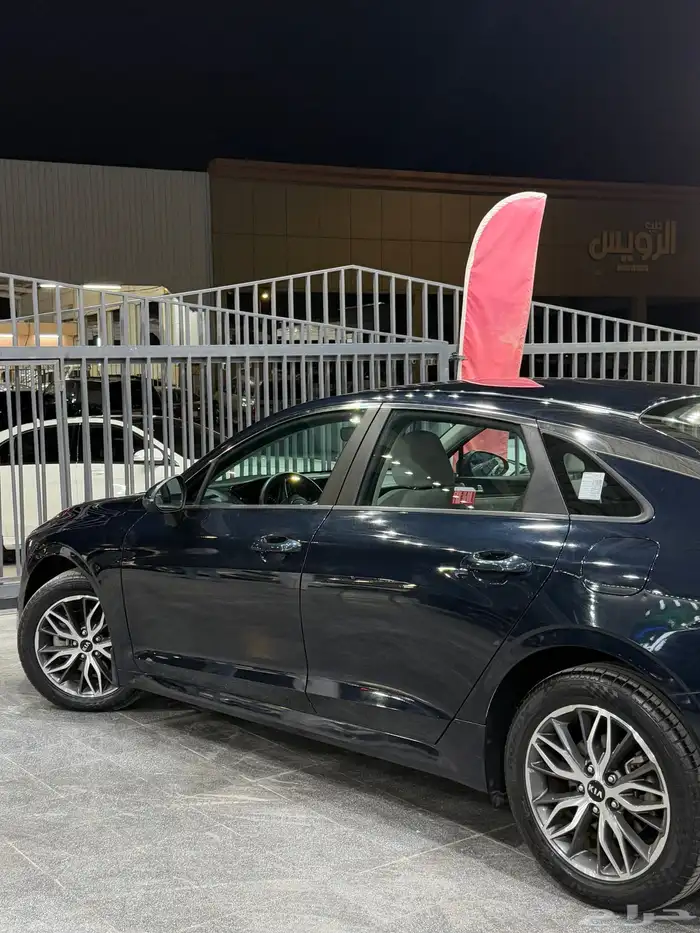 كيا K5 مطور 2021 كحلي لدى معرض(عبيد الرشيدي) 4