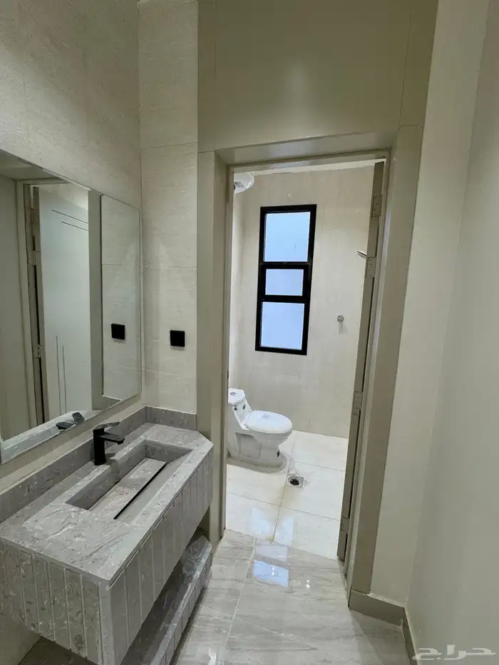 للبيع تاون هاوس علوي ب سعر مميز جدا وامام مرفق 8