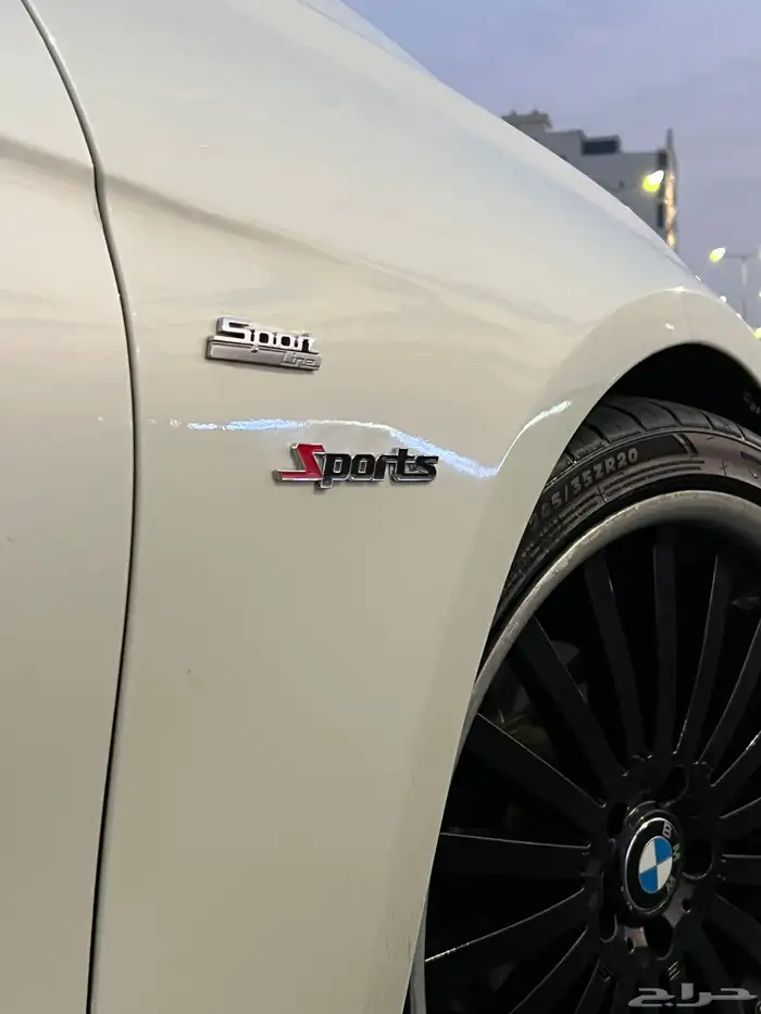 BMW 320i سبورت لاين 14