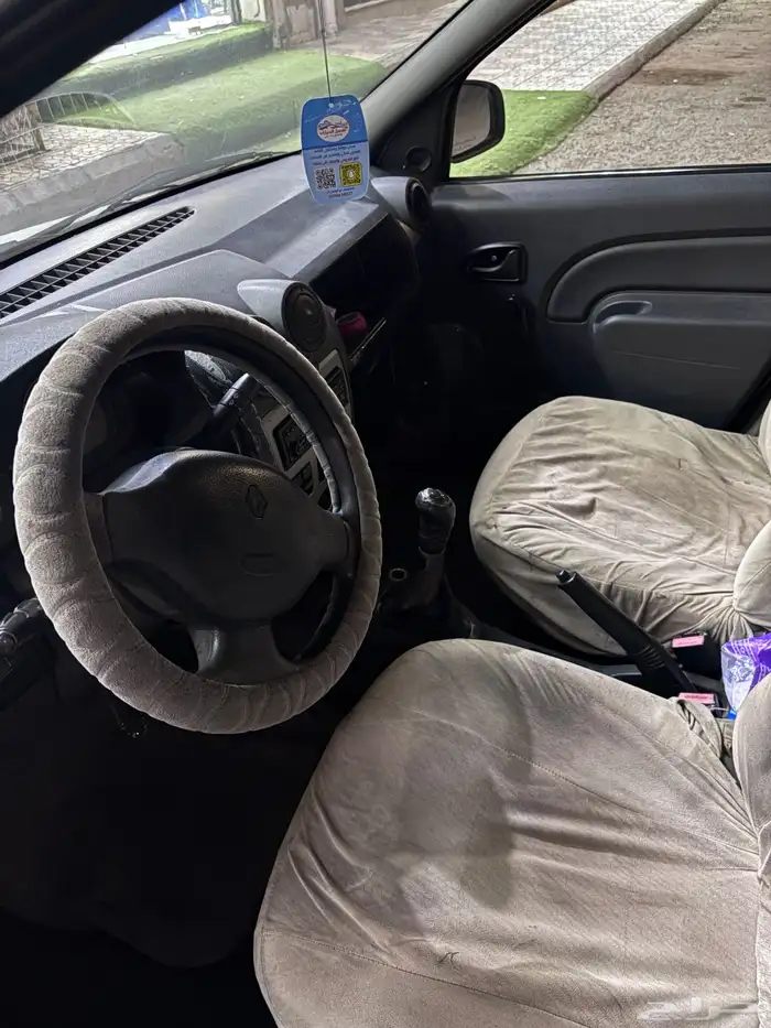 السلام وعليكم يوجد لدينا سياره ماركه رينو فان بضاعة سياره 0