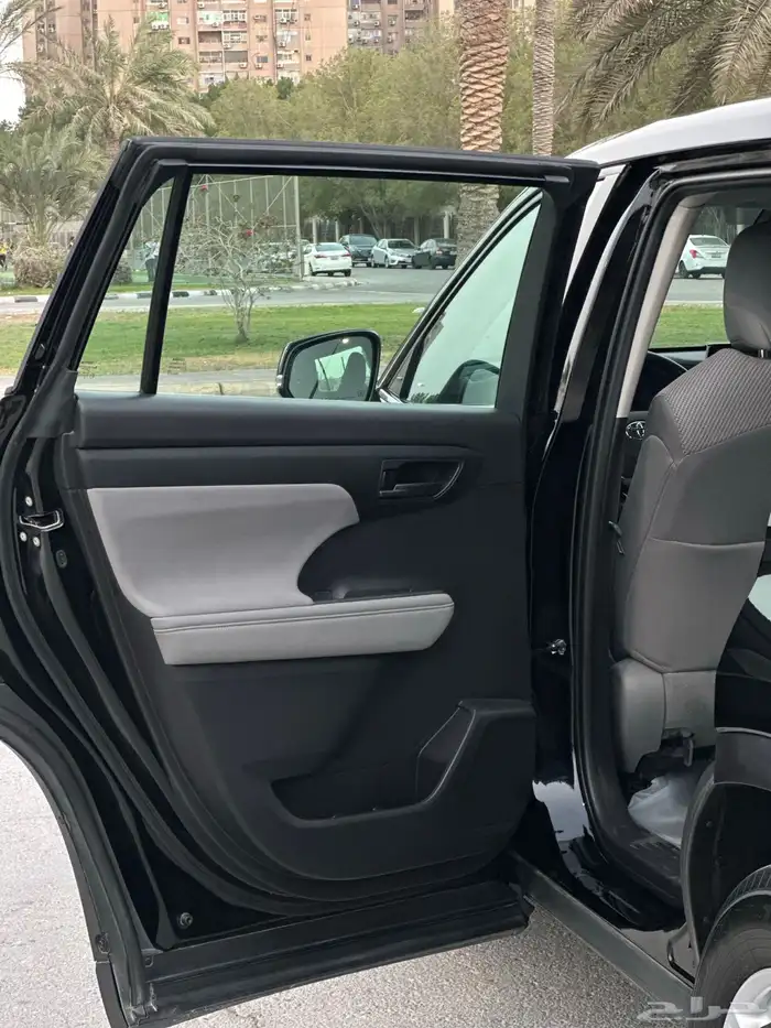 (تم البيع) هايلاندر 2021 LE 37