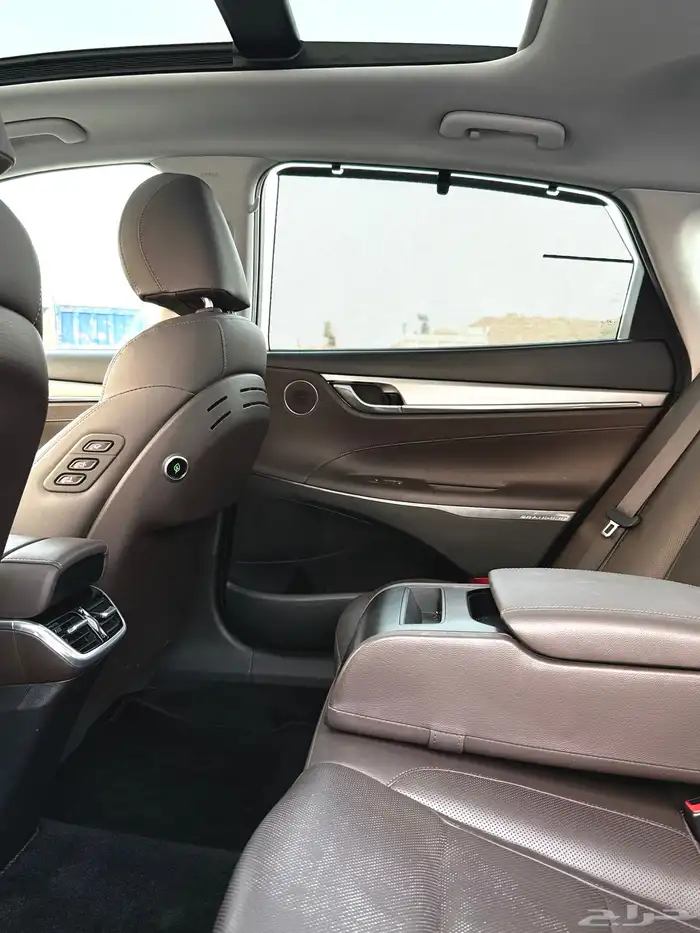 ازيرا 2023 بنورما فل كامل بحالة الوكاله للبيع 13