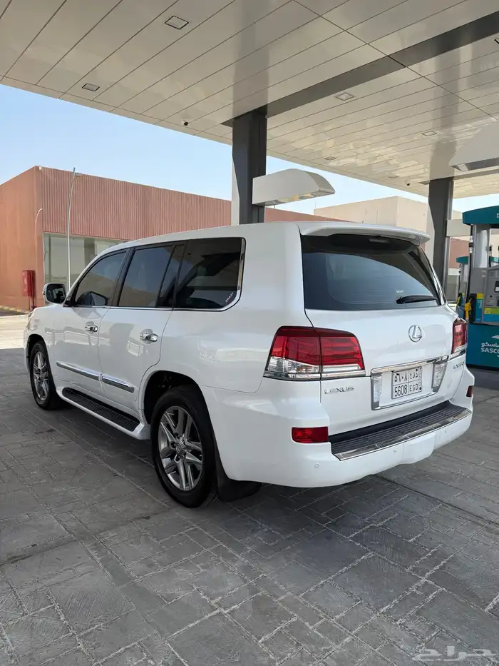 لكزس 2012 فل كامل سعودي 22