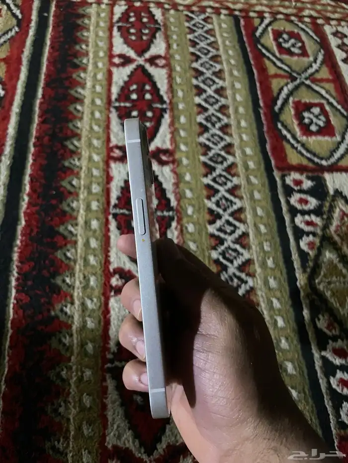 آيفون 13 نظيف 1