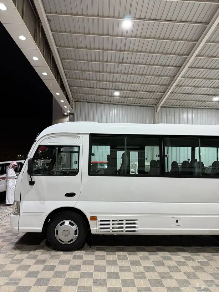 للبيع باص هونداي كونتي موديل 2014 ديزل ( عداد قليل) 8