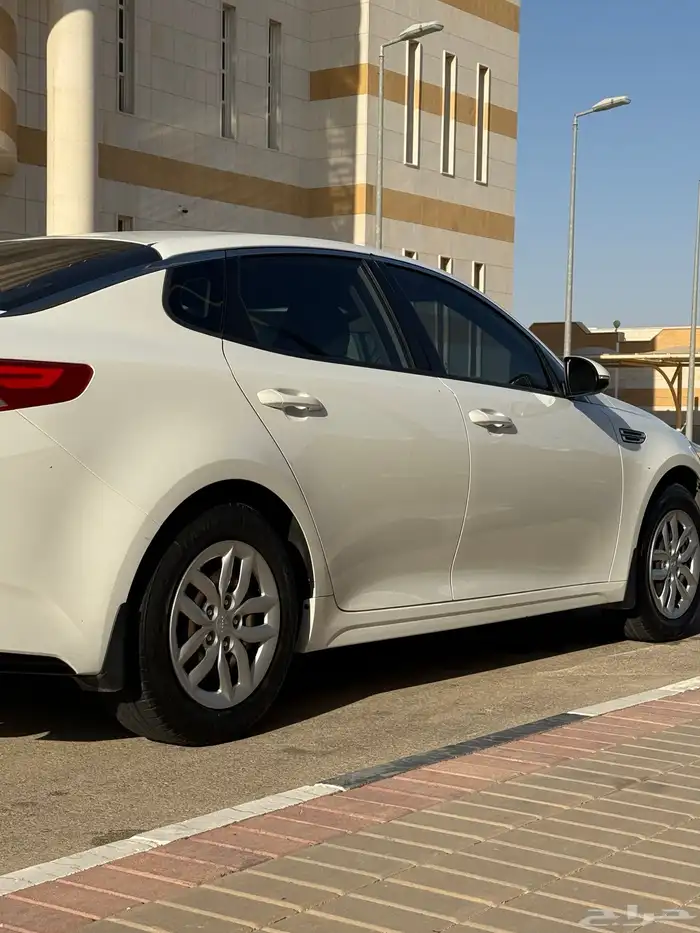 كيا اوبتيما 3