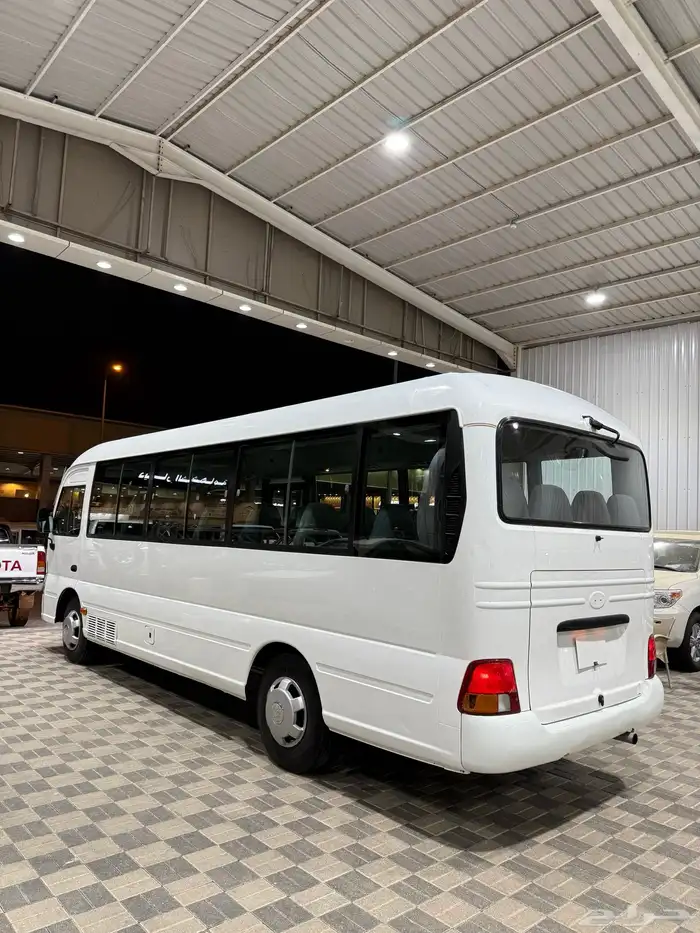 للبيع باص هونداي كونتي موديل 2014 ديزل ( عداد قليل) 3