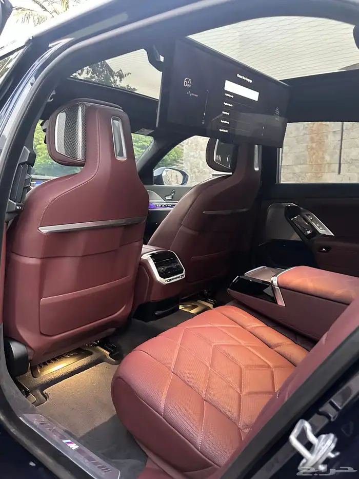 للبيع BMW 740 الناغي 2023 9