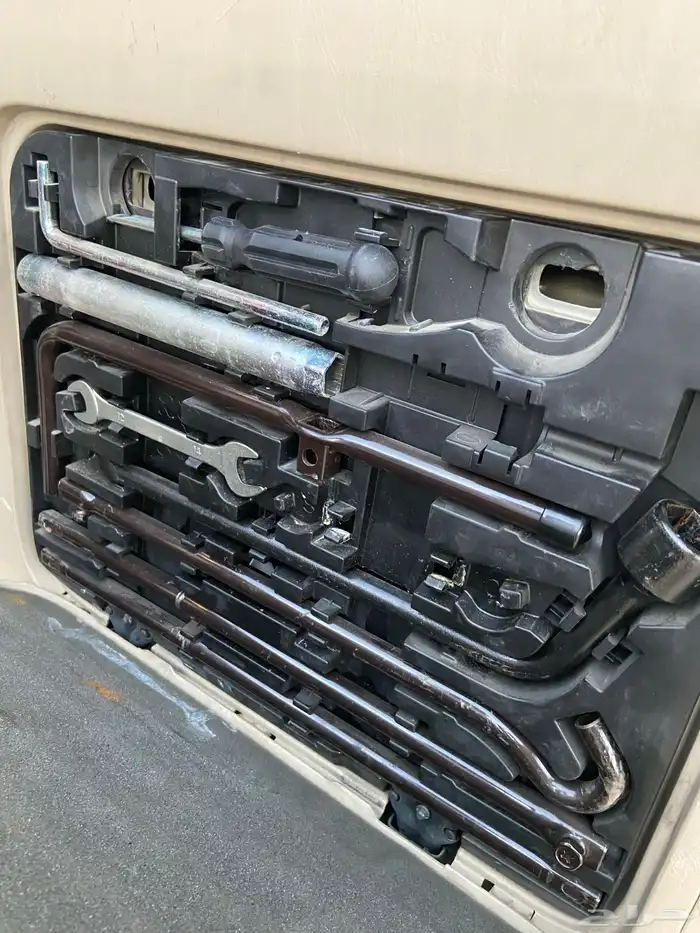 جيب برادو سته سلندر 16