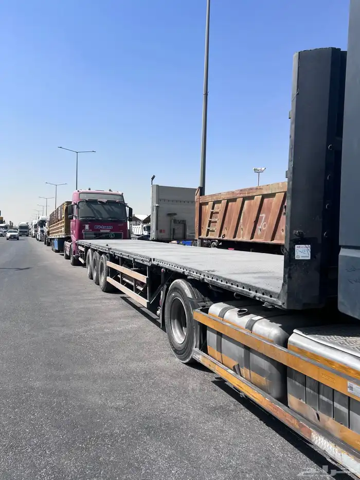 حراج معرض رائد للسيارات كل يوم جمعة 28