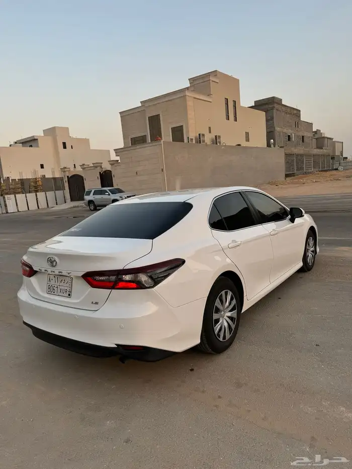 تويوتا كامري 2022 LE 4
