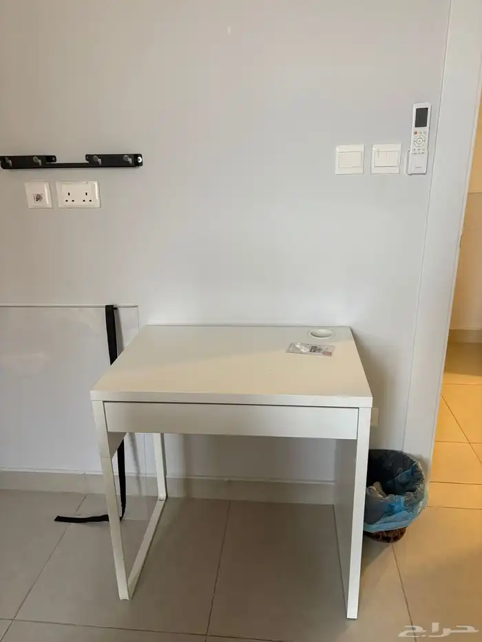 مكتب وكرسي ايكيا 1