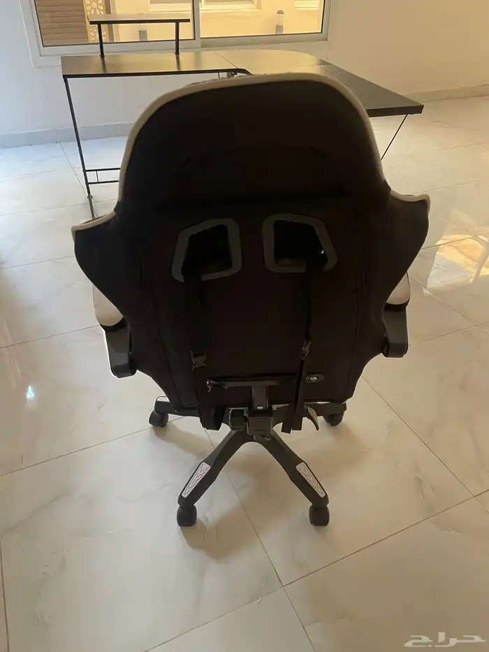 طاولة قيمنق مع كرسي 4