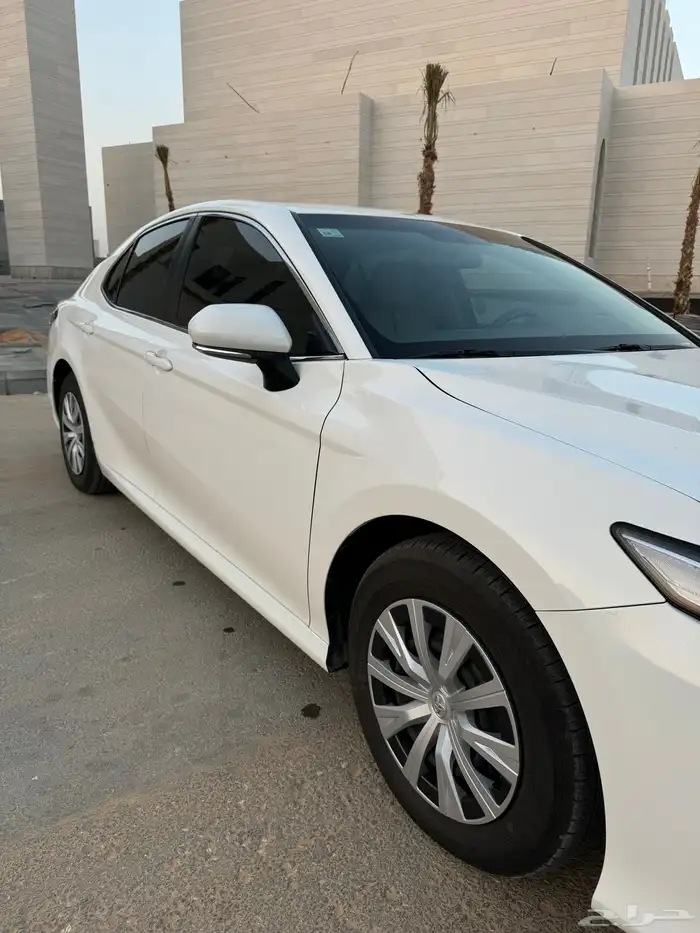 تويوتا كامري 2022 LE 10