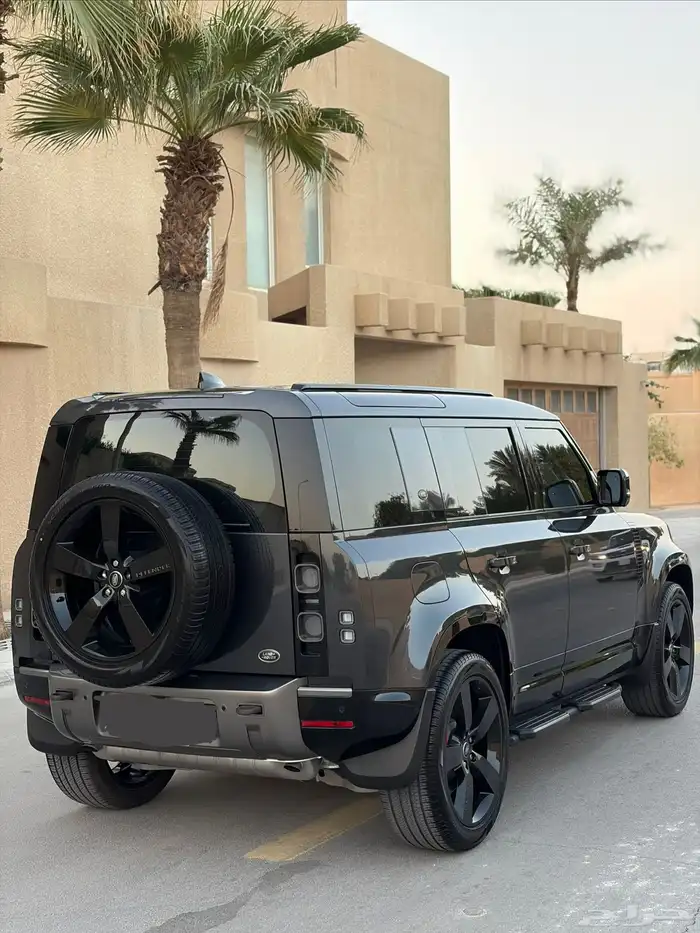 ديفندر اكس داينمك 6 سلندر 2023 (مخزن ماشي 22 الف) تحت الضمان 29