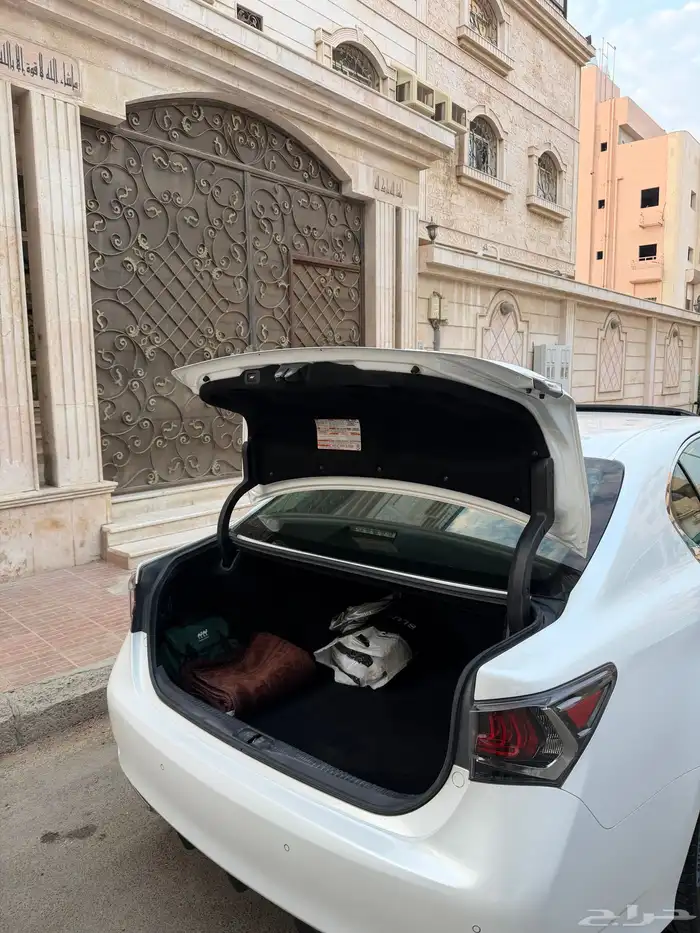 لكزس GS350 سعودي 32