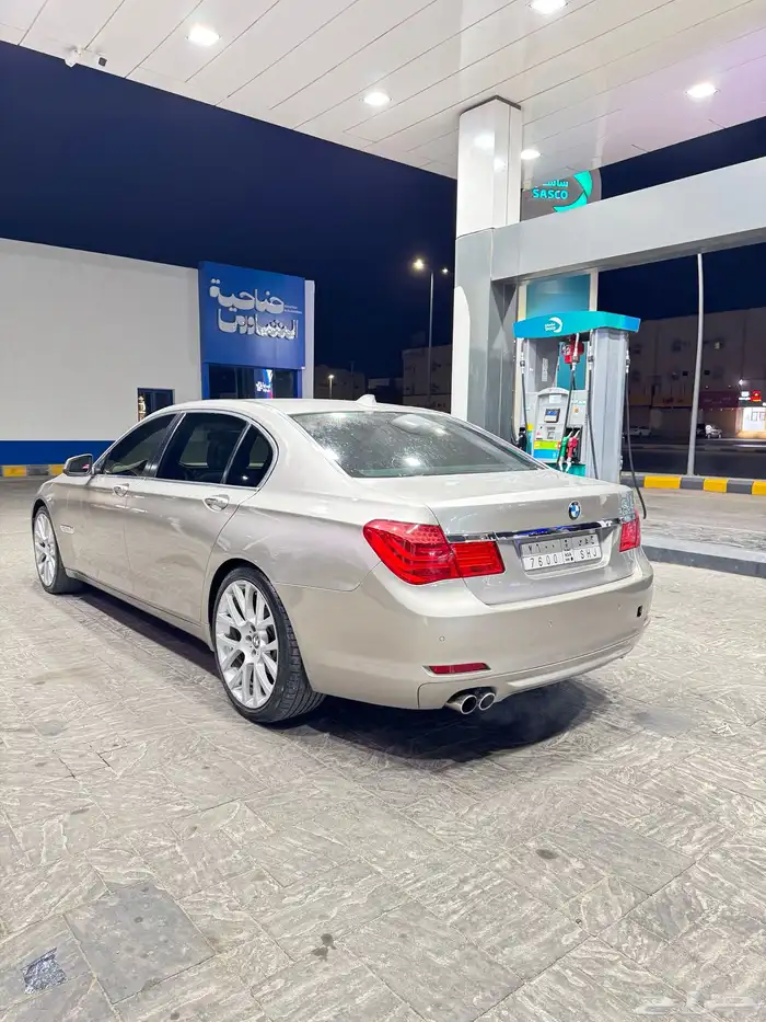 بي ام دبليو 2012 للبيع 1