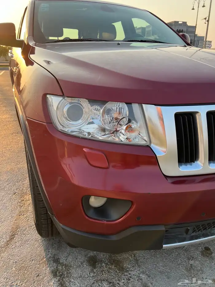 جيب جراند شيروكي ليميتد 2012 ( فابريكا ) ممشي 136 500 كم 17