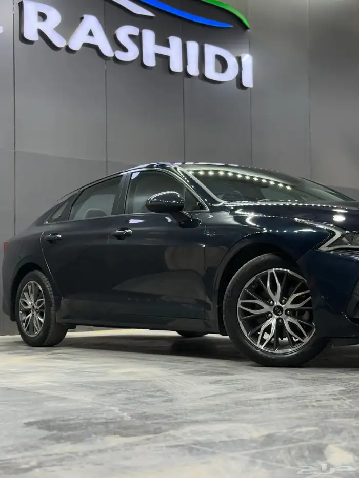 كيا K5 مطور 2021 كحلي لدى معرض(عبيد الرشيدي) 8