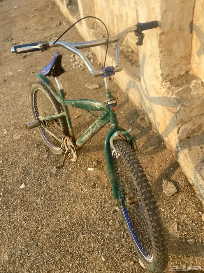 السلام عليكم اقدم لكم سيكل مقاس 24 للبيع 1