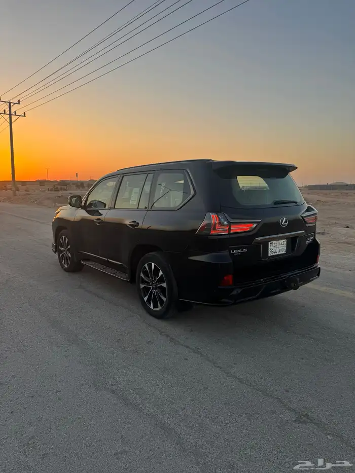 لكزس 2021 بلاك ادشن سعودي اول مالك 0