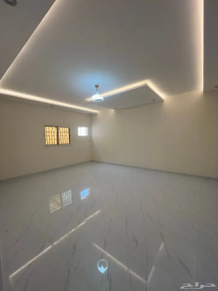 للبيع شقه الريان 450 8