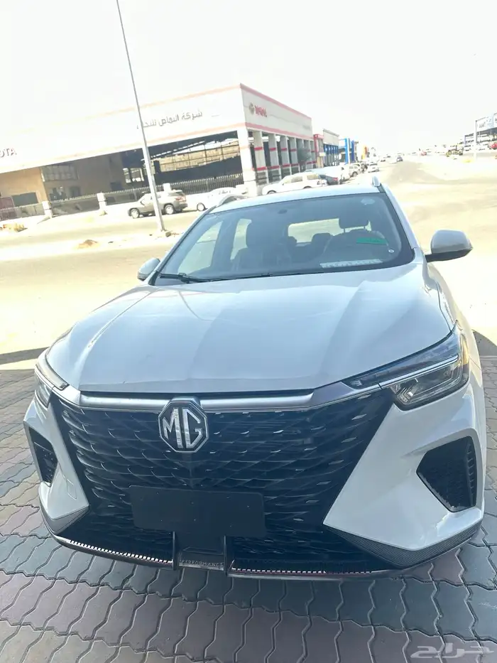 ام جي RX5 كمفورت نص فل 2023 ابيض رمادي 8