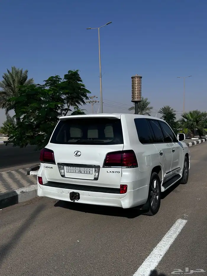 جيب لكزس 2011 فل كامل 3