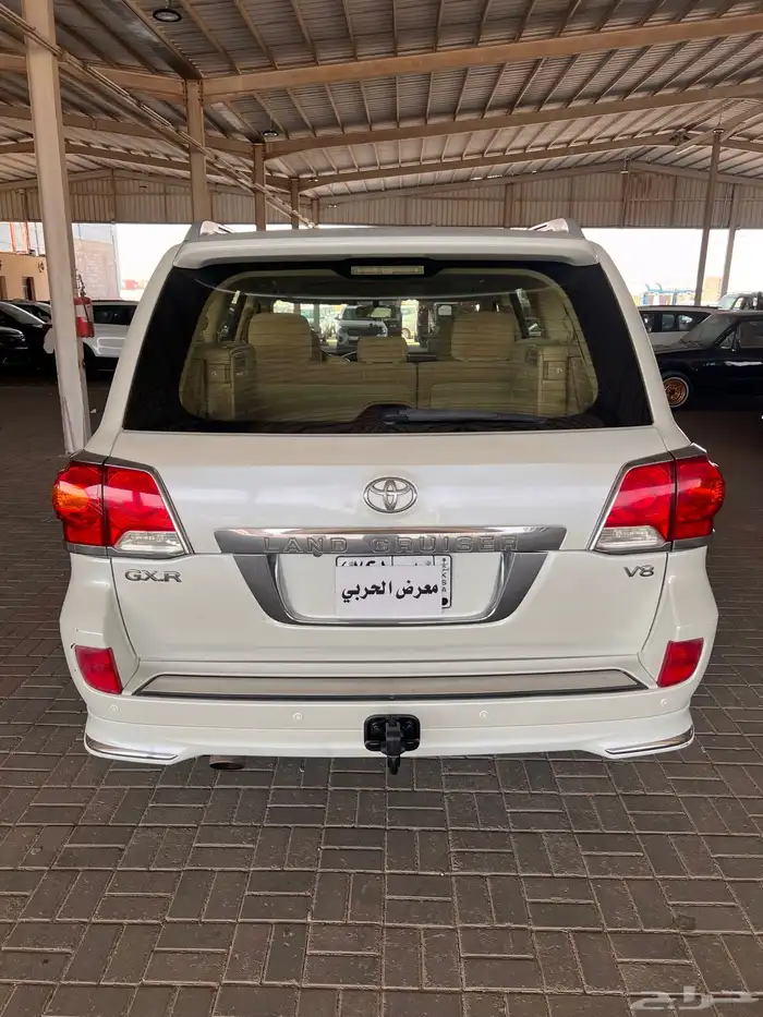 جيب لاندكروزر GXR 2013 9