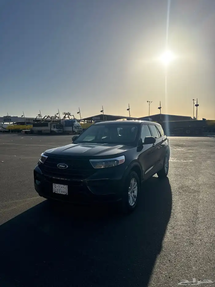 اكسبلورر 2021 نظيف V6 تنفس طبيعي دبل 0