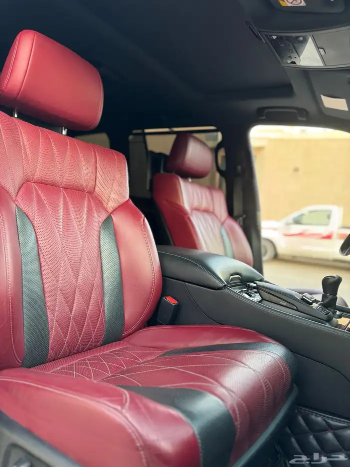 لكزس LX بلاك اديشن 2020 11