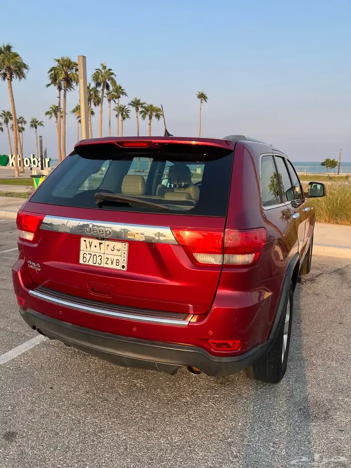 جيب جراند شيروكي ليميتد 2012 ( فابريكا ) ممشي 136 500 كم 19