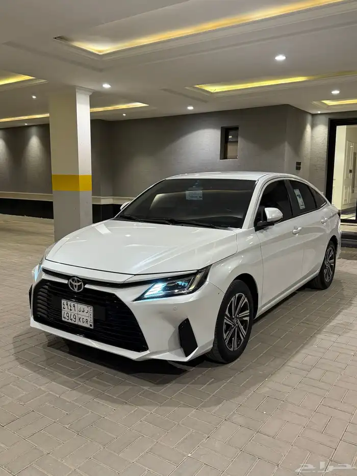 يارس 2024 فل كامل اعلى فئة شرط الفحص بحالة الوكالة 10