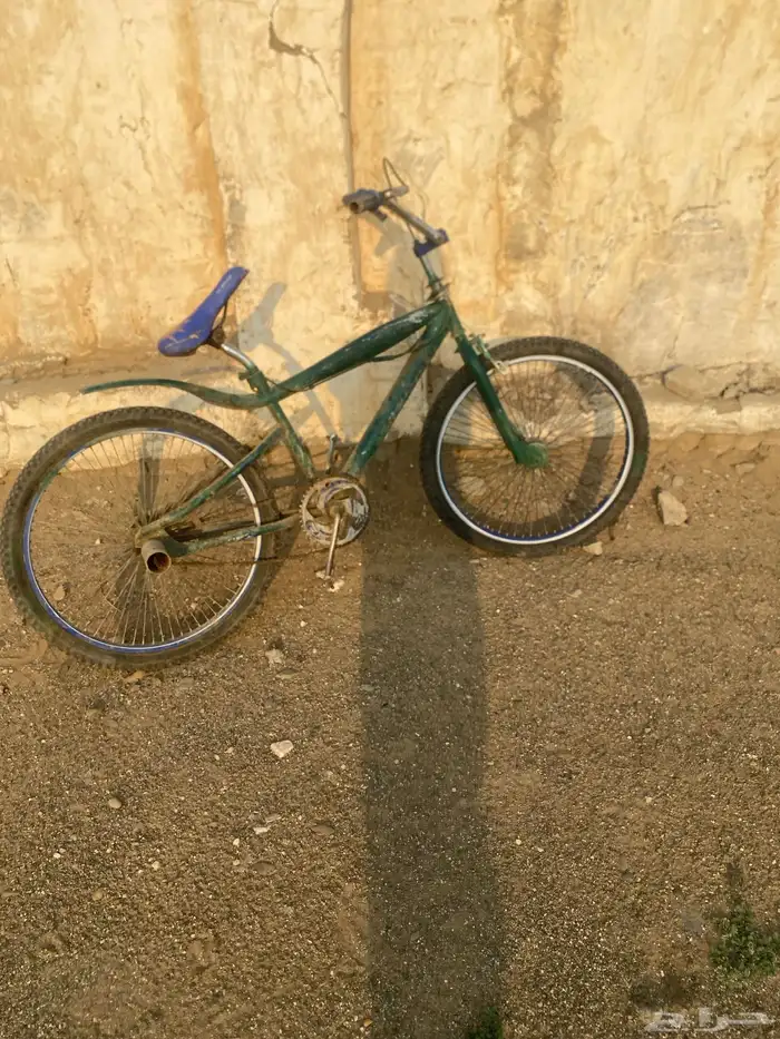 السلام عليكم اقدم لكم سيكل مقاس 24 للبيع 2