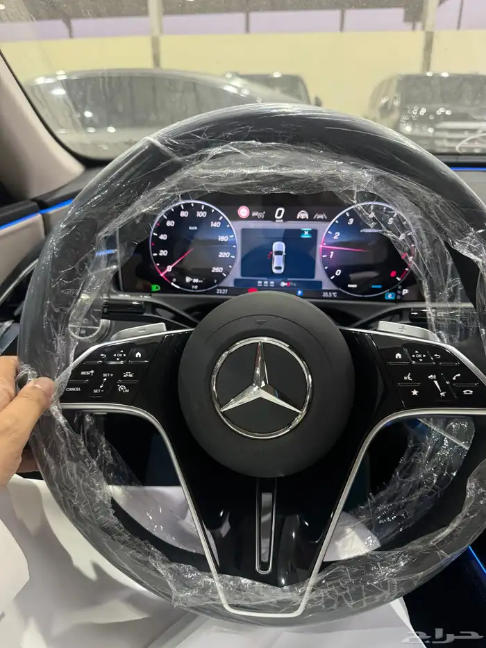 مورسيدس E200 2025 اصفار جديد 15